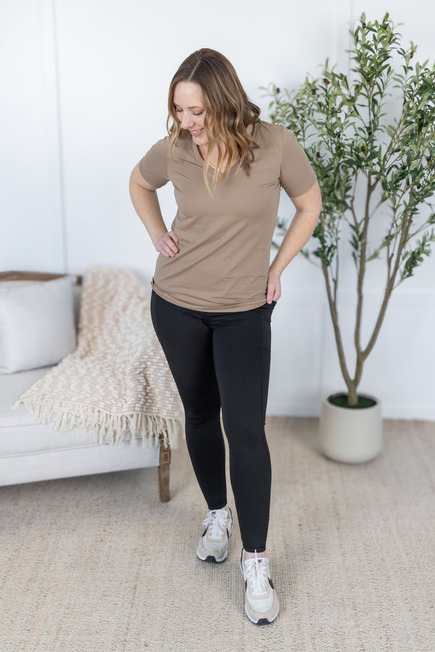 Women's Athleisure Leggings - Black